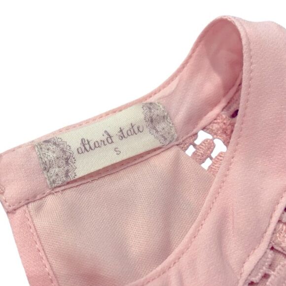 Alter’d State Blush/Pink Crochet Shoulder Small Dress - Picture 4 of 9